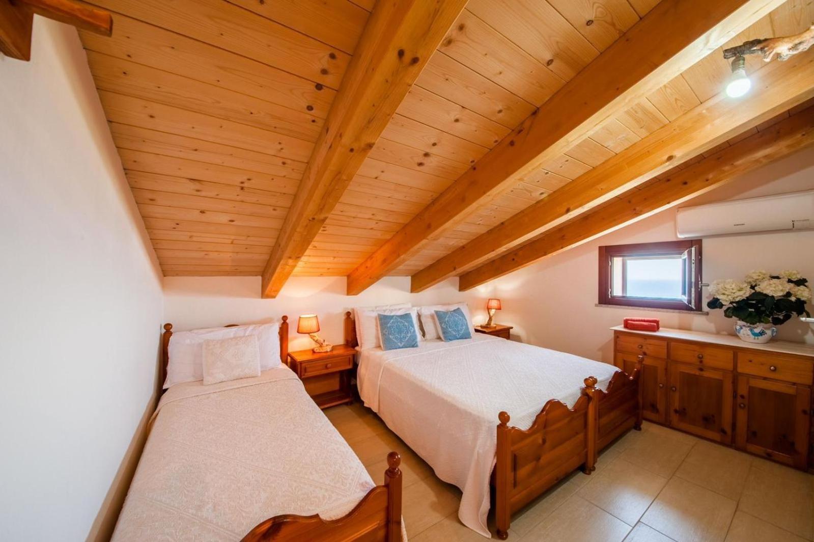 Bed and Breakfast La Casa Di Mannazzotta 2 Castelsardo Exterior foto